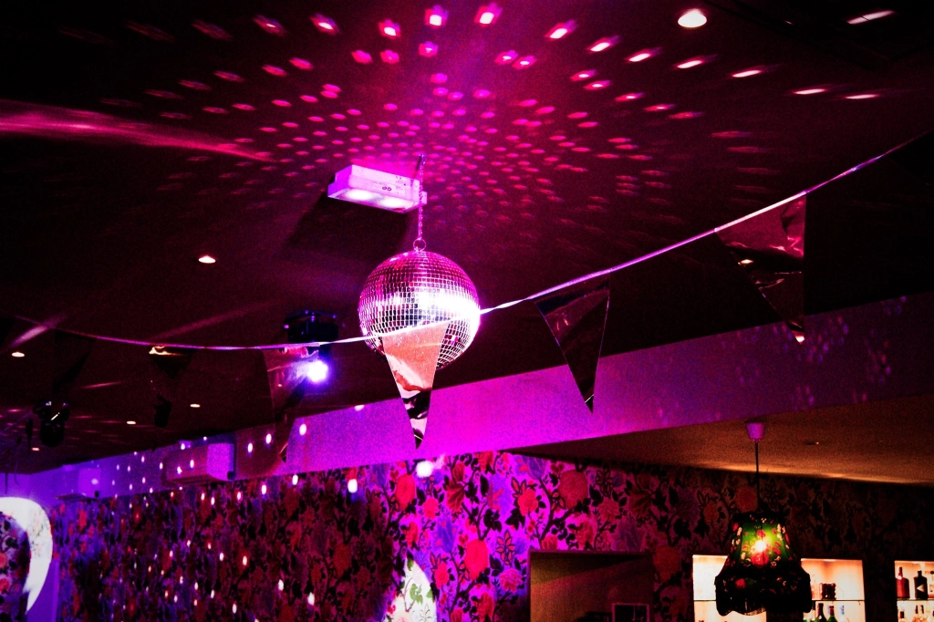 Motel Bistro Club : La Nouvelle Adresse Festive de l'Arbresle