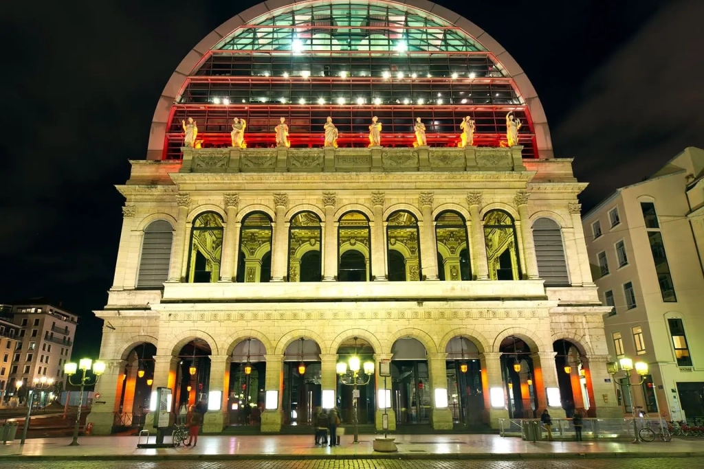 L'Opéra Underground et Superspectives Révèlent une Odyssée Musicale Unique à Lyon en 2024 🎶
