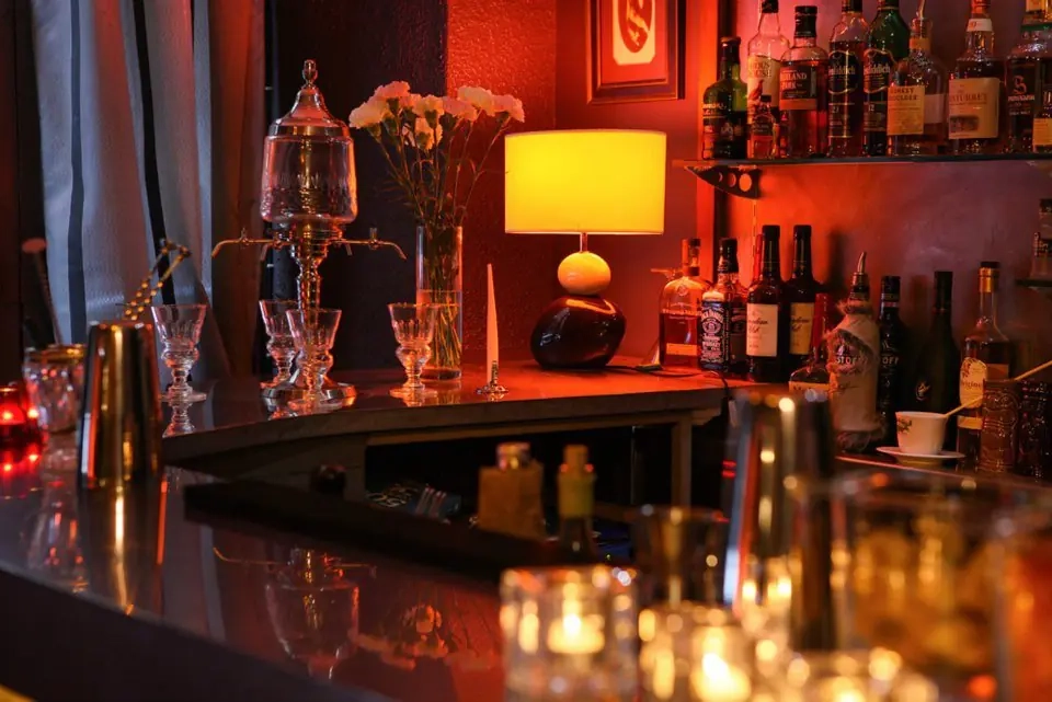 Les 5 Bars Incontournables