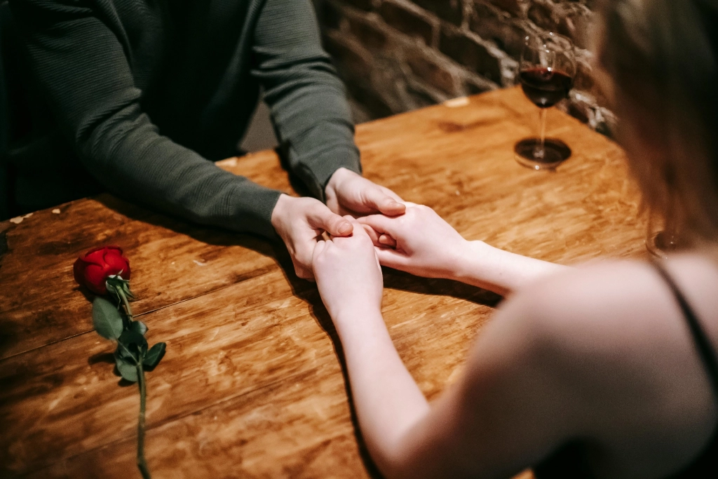 Saint-Valentin 2025 à Lyon : Guide des Meilleures Activités, Restaurants et Bars pour une Soirée Inoubliable