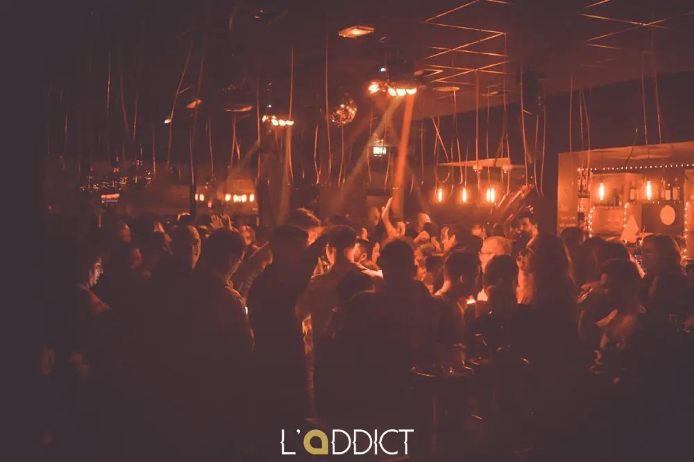 L'ADDICT - Bar restaurant festif à Lyon