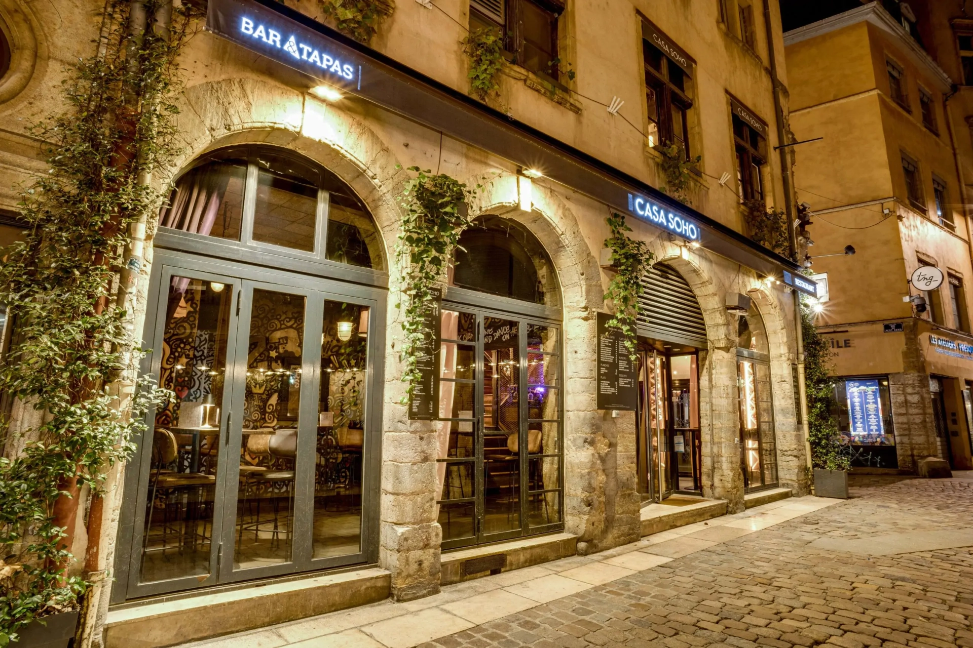 Ambiance festive et cocktails créatifs au Casa Soho Lyon Ambiance festive et cocktails créatifs au Casa Soho Lyon