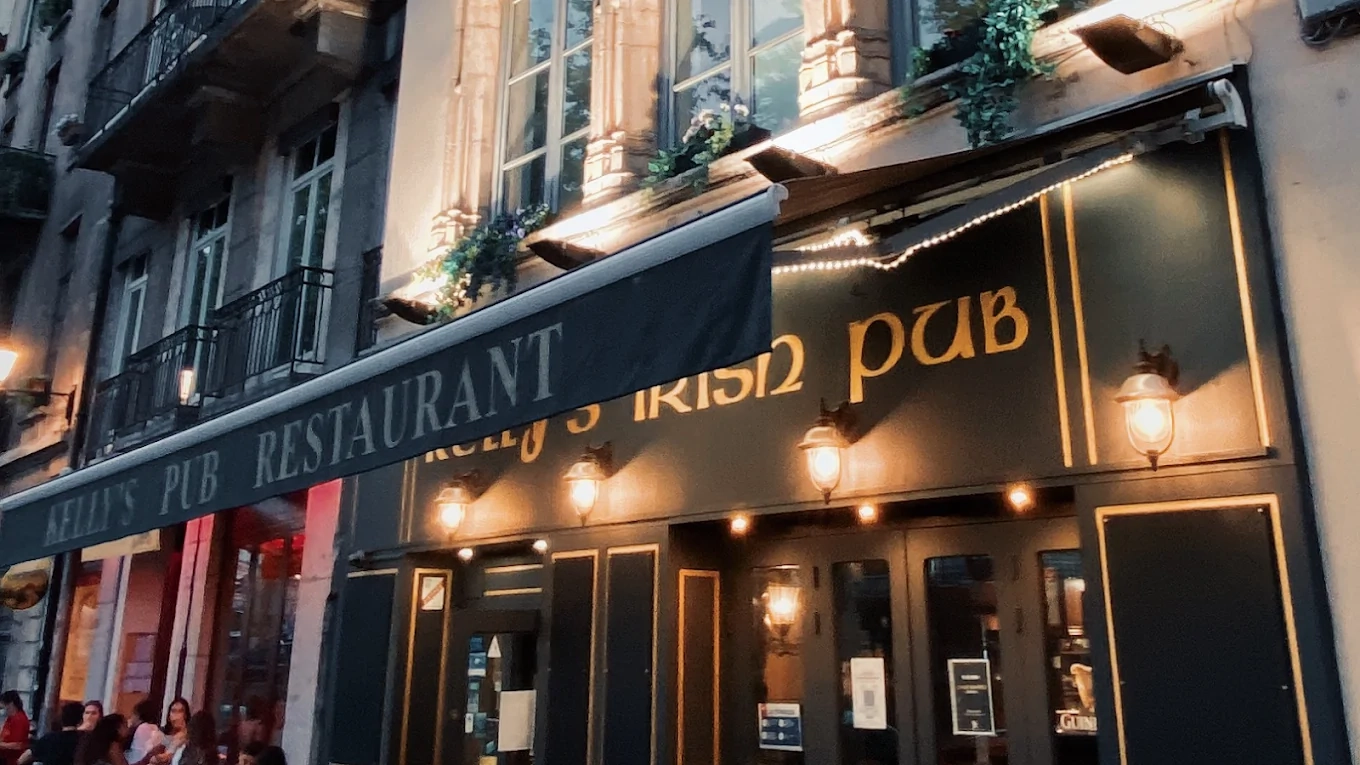 Assistez aux concerts live et animations au Kelly’s Pub chaque mois