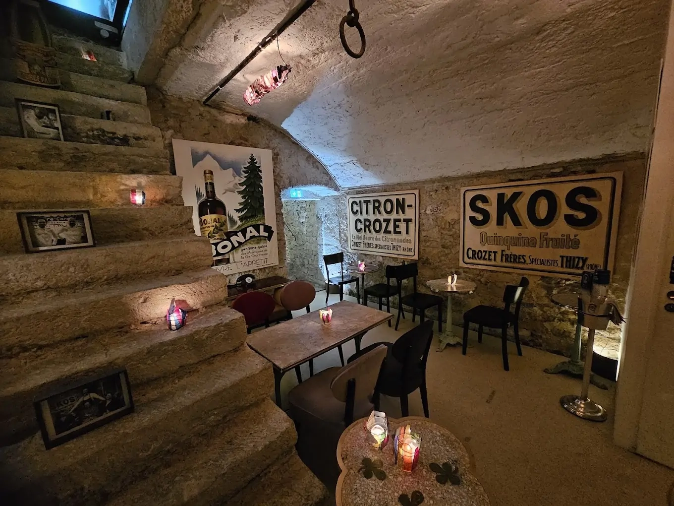 Découvrez un bar secret et intimiste au cœur du Vieux Lyon avec des cocktails exclusifs