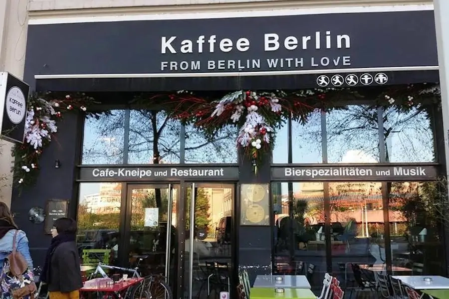 Dégustez des bières spéciales et des plats savoureux au Kaffee Berlin Lyon 8, un véritable voyage culinaire à Berlin Dégustez des bières spéciales et des plats savoureux au Kaffee Berlin Lyon 8, un véritable voyage culinaire à Berlin
