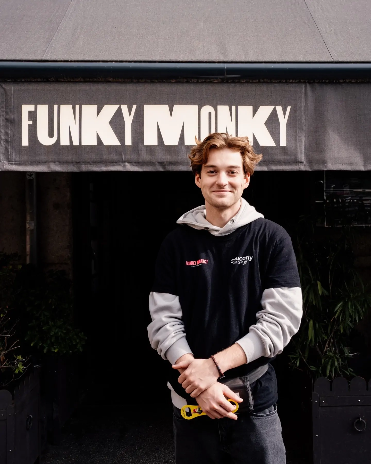 Des cocktails faits maison et des tapas à partager, Funky Monky Lyon est le lieu idéal pour passer un bon moment entre amis. Des cocktails faits maison et des tapas à partager, Funky Monky Lyon est le lieu idéal pour passer un bon moment entre amis.