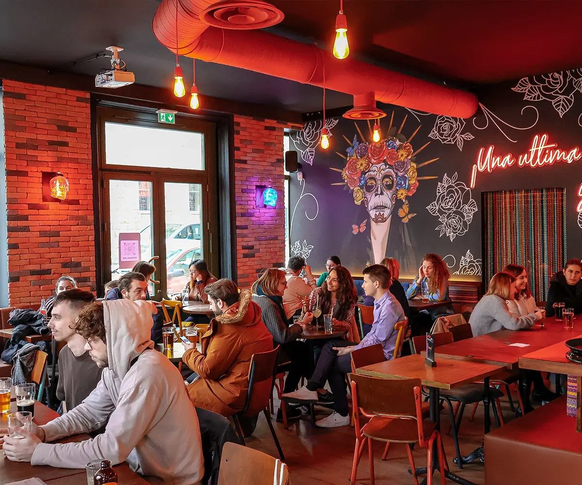 Le Barabaar Vaise dégustez des bières artisanales et des tapas dans une cour arborée au cœur de Lyon Le Barabaar Vaise dégustez des bières artisanales et des tapas dans une cour arborée au cœur de Lyon