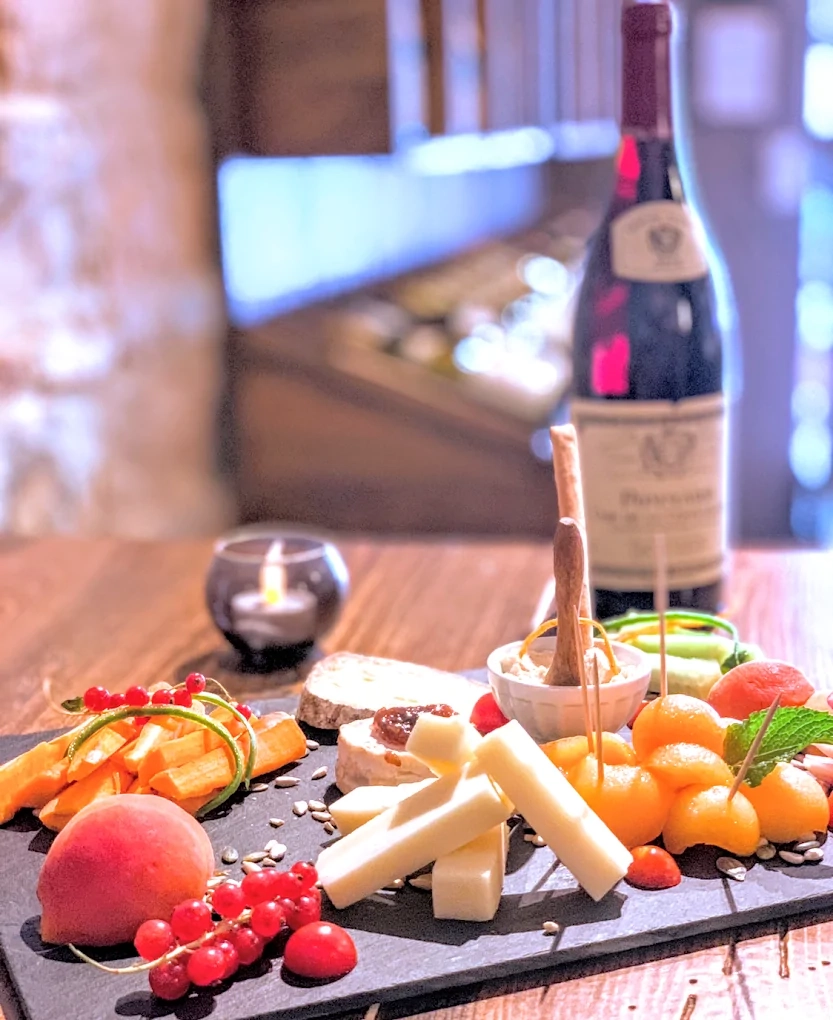 Le Vitis Bar dégustez des vins raffinés et des planches savoureuses dans un cadre cosy à Lyon Le Vitis Bar dégustez des vins raffinés et des planches savoureuses dans un cadre cosy à Lyon