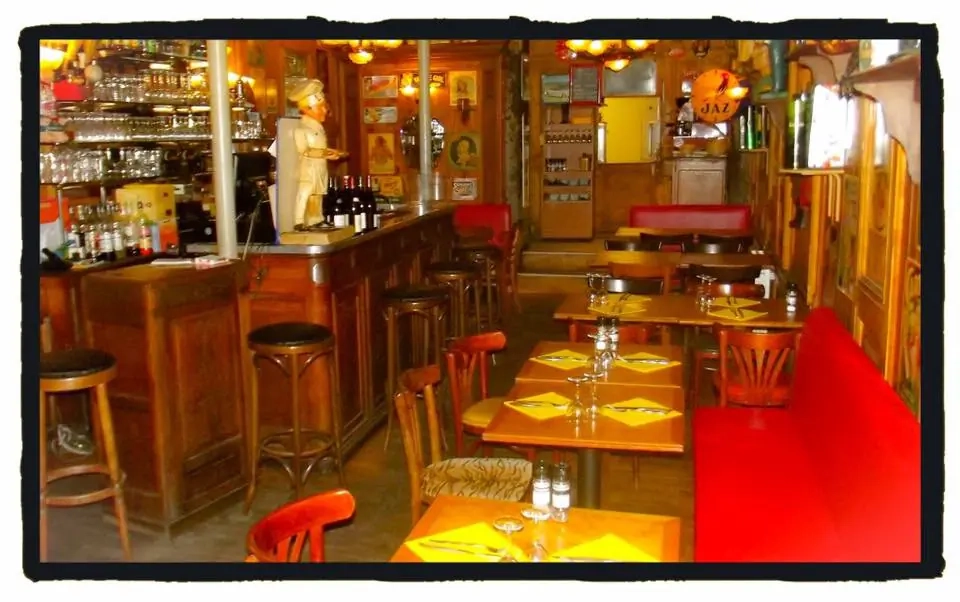 Le charme du vieux Lyon au restaurant Au P'tit Zinc Le charme du vieux Lyon au restaurant Au P'tit Zinc