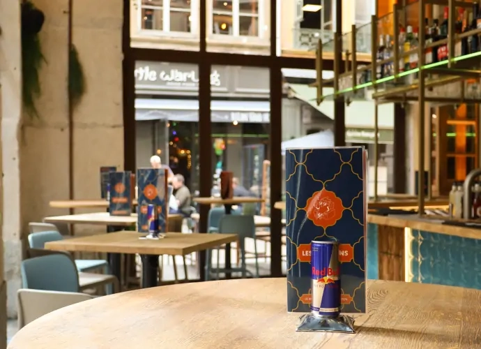 MOS PUB Mercière un bar à bières animé et une cuisine à la flamme au cœur de Lyon