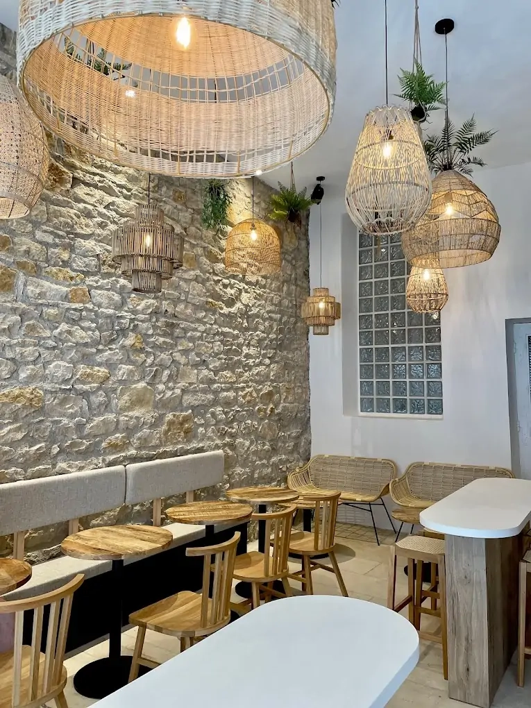 Savourez notre brunch copieux avec Avocado Toast et Croq’ maison au Momento Lyon 7