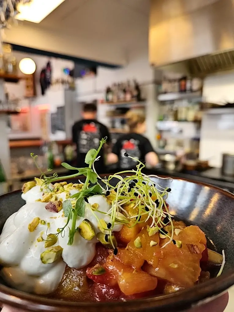 Venez découvrir La Kave Maltée un lieu convivial pour les amateurs de bières, vins et cuisine originale à Lyon Venez découvrir La Kave Maltée un lieu convivial pour les amateurs de bières, vins et cuisine originale à Lyon