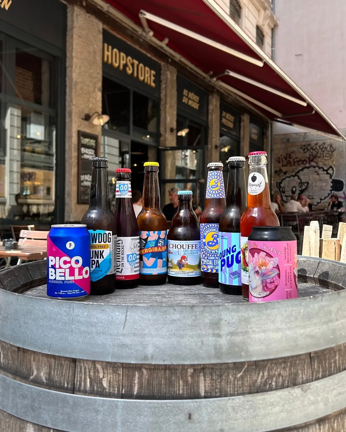 Venez profiter de l’happy hour au Hopstore, bar à bières et burgers au cœur de Lyon Venez profiter de l’happy hour au Hopstore, bar à bières et burgers au cœur de Lyon