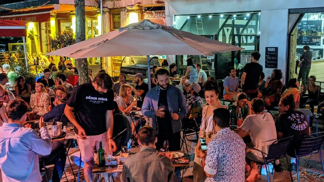 YARD Lyon l'adresse incontournable pour les amateurs de vins naturels à la Croix-Rousse YARD Lyon l'adresse incontournable pour les amateurs de vins naturels à la Croix-Rousse