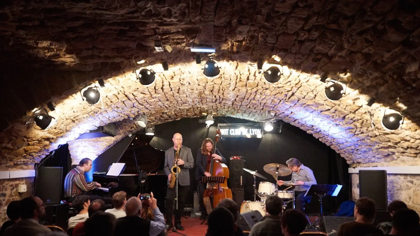 Hot Club de Lyon Hot Club de Lyon