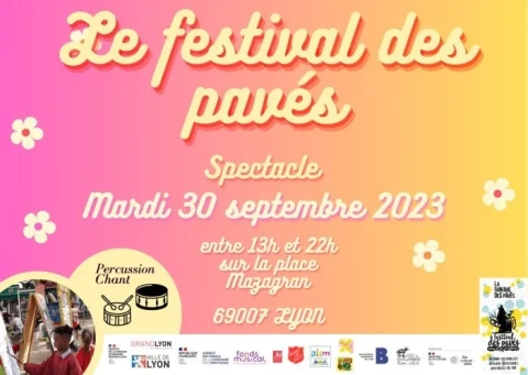 La 9ème Édition Enchanteresse du Festival des Pavés À Lyon