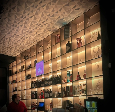 Falcone Bar