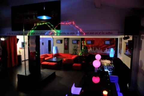 Le Velvet Club