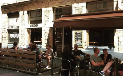 Dikkenek Café